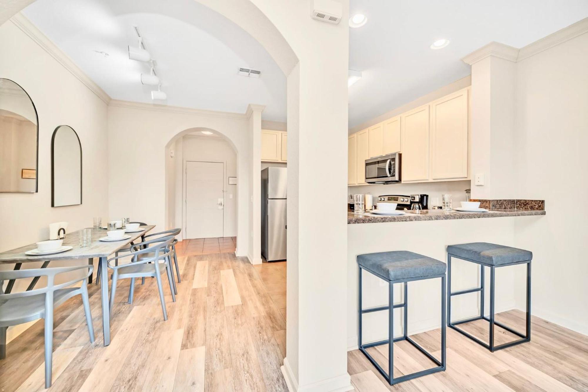 Stunning 2Br Condo With Hot Tub And Pool, Near Disney! Орландо Экстерьер фото
