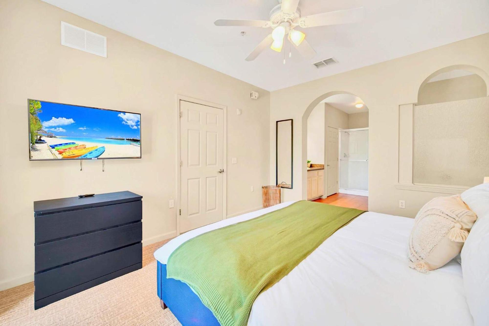 Stunning 2Br Condo With Hot Tub And Pool, Near Disney! Орландо Экстерьер фото