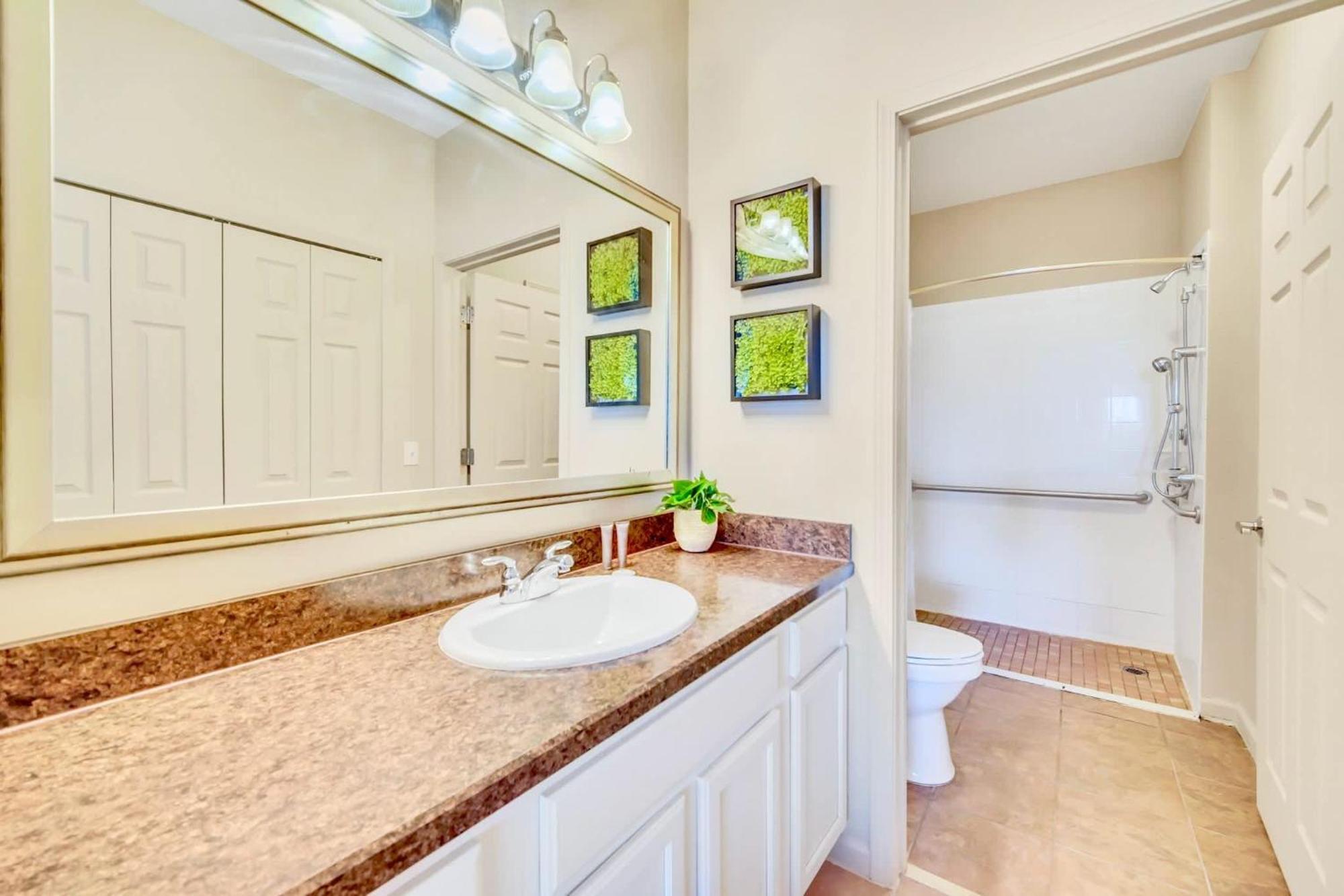 Stunning 2Br Condo With Hot Tub And Pool, Near Disney! Орландо Экстерьер фото